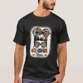 Teacher Leopard Messy Bun Bleached 6th Grade Back Tシャツ (正面)