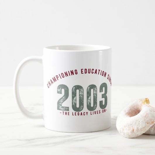 Teacher Mug - Championing education Since 2003 コーヒーマグカップ (ドーナツ)