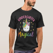 Teacher Student Senior Kindergarten Is Magical Hap Tシャツ (正面)
