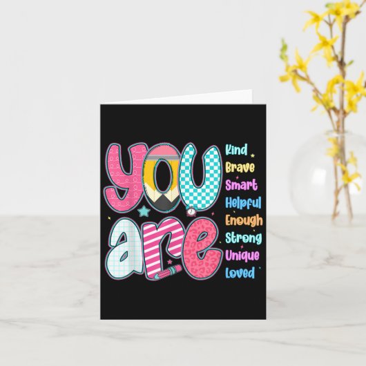 Teacher You Are Smart Brave Strong Kind Loved Moti カード (黄色い花)