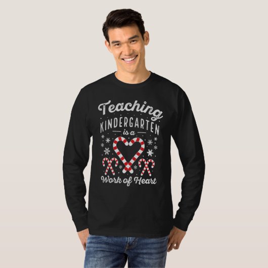 Teaching Pre K Is A Work Of Heart Christmas Candy Tシャツ (正面フル)