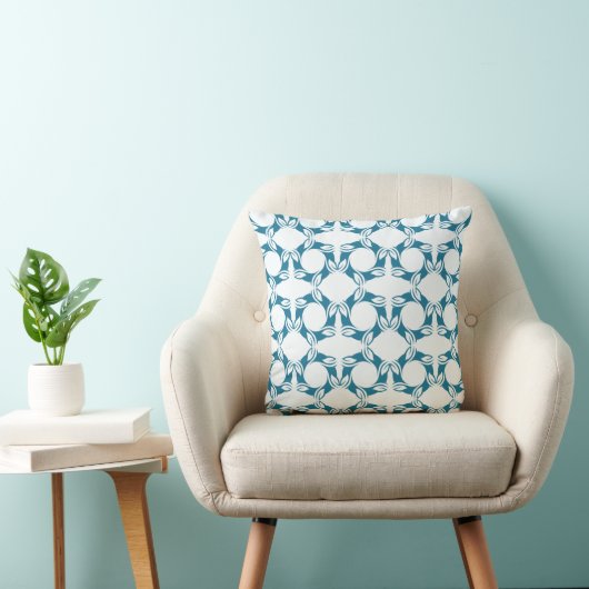 Teal Abstract Geometric Leaf Throw Pillow クッション (椅子)