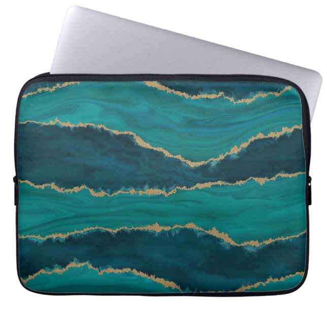 Teal Agate Waves – Abstract Marble with Gold ラップトップスリーブ (正面)