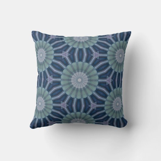 Teal & Navy Geometric Kaleidoscope Pattern クッション (裏面)