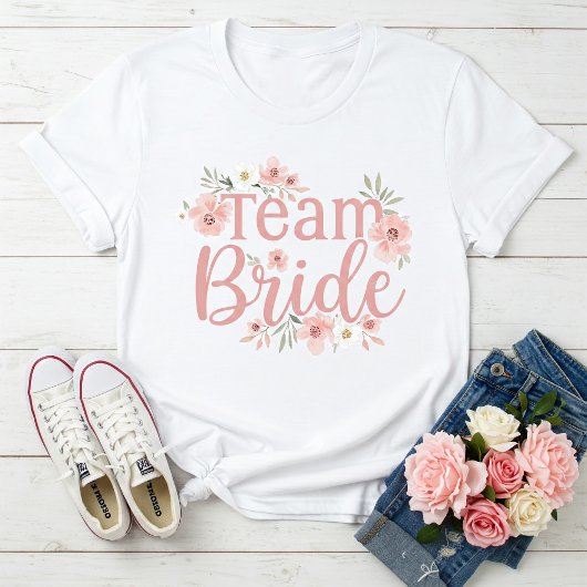 Team Bride T-Shirt for Bridesmaids with Pink Tシャツ