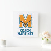 Team Colors Monogram Name スクエア壁時計 (ホーム)