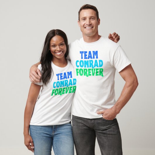 Team Conrad Forever Tシャツ (ユニセックス)