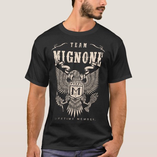 TEAM MIGNONEライフタイムメンバー。 Tシャツ (正面)
