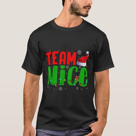 Team Naughty Nice Santa Hat Funny Christmas Matchi Tシャツ (正面)