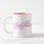 TeamMomのピンクのロゴ ツートーンマグカップ (左)