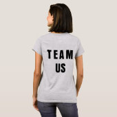 TeamUSのワイシャツ(殴り書きされる) Tシャツ (裏面フル)