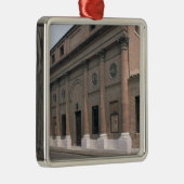 Teatro Accademico (写真)の正面 メタルオーナメント (右)