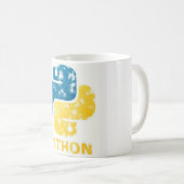 "TechBrewの熟練度: Pythonインスパイア- Mugs for Devs" コーヒーマグカップ (正面右)