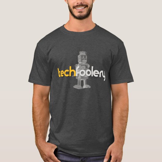 Techfooleryのロボットロゴ-人 Tシャツ (正面)