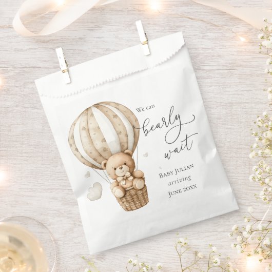 Teddy Bear我々は赤ちゃんシャワーを待つことができる フェイバーバッグ (クリップ留めされた状態)