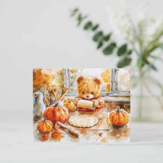 Teddy Bear Baking a Pumpkin Pie ポストカード (スタンド正面)