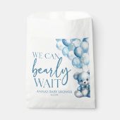 Teddy Bear Blue我々は赤ちゃんシャワーを待つことができる フェイバーバッグ (正面)