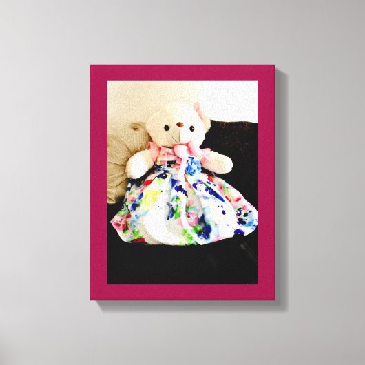 Teddy Bear in a Dress キャンバスプリント (正面)