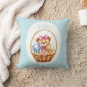 Teddy & friends in a basket クッション (ブランケット)