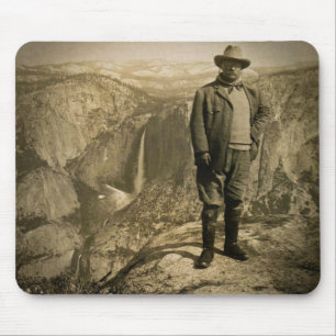 Teddy Rooseveltの氷河ポイントヨセミテの谷 マウスパッド