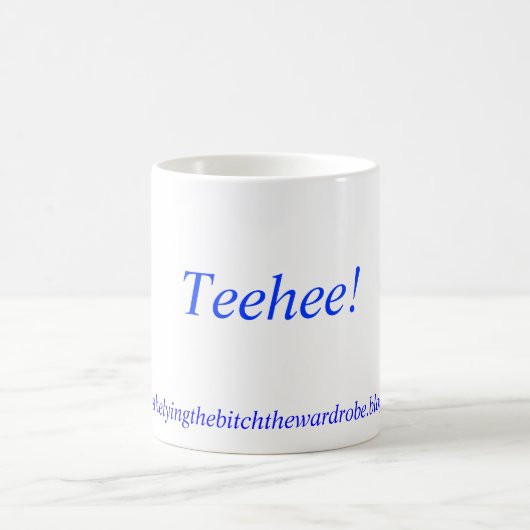 Teehee! 、http://kellysthelyingthebitchthewardro..。 コーヒーマグカップ (中央)