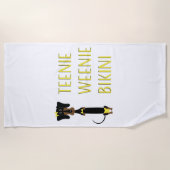 Teenieのウインナソーセージのビキニのダックスフント ビーチタオル (正面)