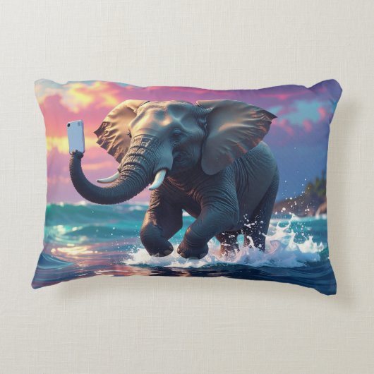 TELEPHANTASTIC アクセントクッション (裏面)