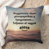 Teljesen el vagyok aleva feliratú párna クッション (ブランケット)