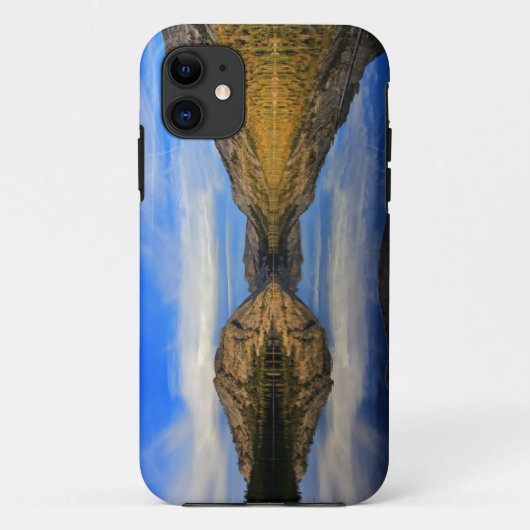Tenaya湖の反射 Case-Mate iPhoneケース (裏面)