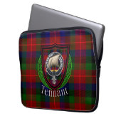 Tennant Scottish Clan Tartan and Crest ラップトップスリーブ (正面左)
