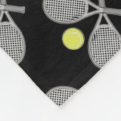 Tennis Seamless Pattern - Racket and Ball on Black フリースブランケット (角)