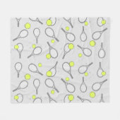 Tennis Seamless Pattern - Racket and Ball on Grey フリースブランケット (正面(横))