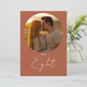 Terracottaミニマルモダンリストスクリプトテーブル番号 招待状 (スタンド正面)