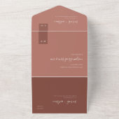TERRACOTTA ミニマル RUST MONOGRAMの結婚写真すべて オールインワン招待状 (外側)