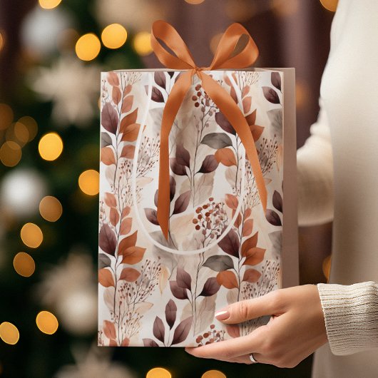 Terracotta and Burgundy Fall Leaves | Boho Autumn ミディアムペーパーバッグ