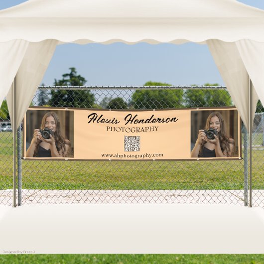 Terracotta & Black Script QR Code Minimalist Booth 横断幕