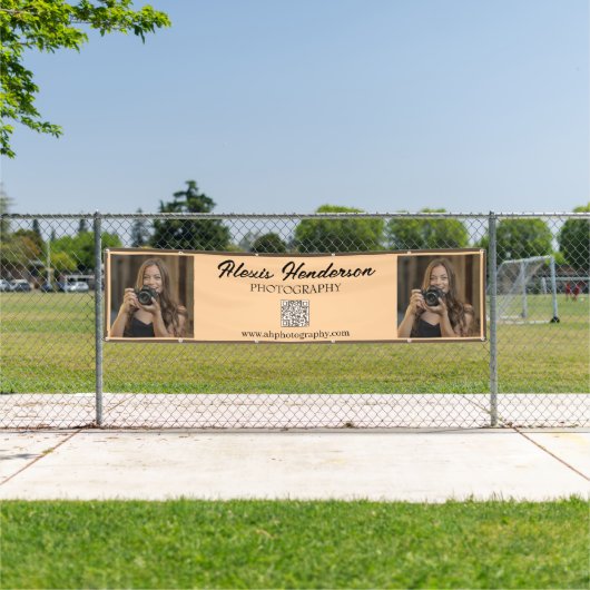 Terracotta & Black Script QR Code Minimalist Booth 横断幕 (インサイチュ)