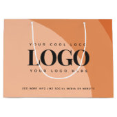 Terracotta Burnt Orangeビジネスロゴの追加 ラージペーパーバッグ (正面)