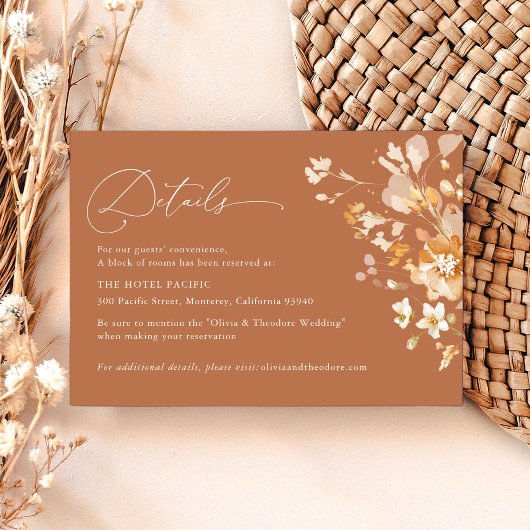 Terracotta Floral Elegant Wedding Details Hotel エンクロージャーカード