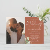 Terracotta GreeneryフローラQRコードフォト結婚ズ 招待状 (スタンド正面)