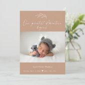 Terracotta Photo Baby Announcement Card 招待状 (スタンド正面)
