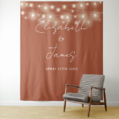Terracotta String Lightsの結婚写真の背景 タペストリー (インサイチュ)