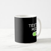 Testing Mode On Funny Test Day Teachers Student Mo コーヒーマグカップ (正面右)