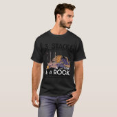 tetの友達と3つのスタックと岩 tシャツ (正面フル)