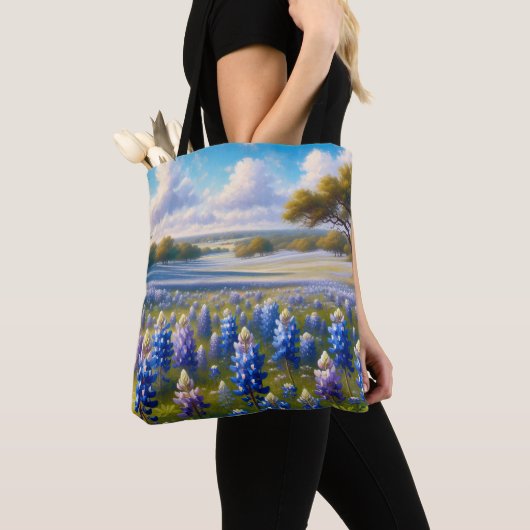 Texas Bluebonnet Meadow Landscape トートバッグ (クローズアップ)
