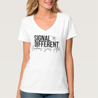 Texte Signal différent Tシャツ