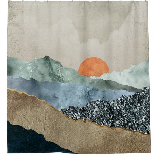 Textured Mountain Layers with Sunset Glow シャワーカーテン (正面)