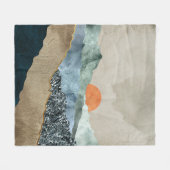 Textured Mountain Layers with Sunset Glow フリースブランケット (正面(横))