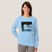 th_deck、湾の波止場のSittin… Tシャツ (正面フル)