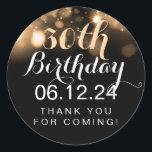 Thank You 30th Birthday Gold Sparkling Lights ラウンドシール<br><div class="desc">エレガントな"ありがとう" 30th誕生日パーティゴールド輝くライトテンプレート。ライトとキラキラを搭載。</div>